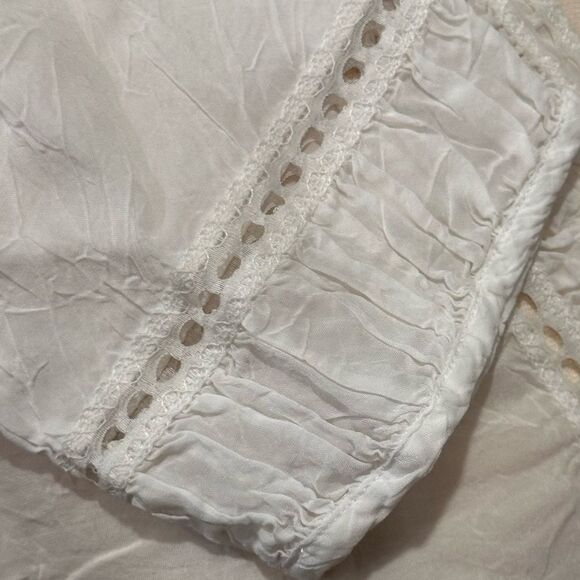 J.Jill Women’s Lace Button Down White Shirt in the Size Medium - Picture 8 of 11
